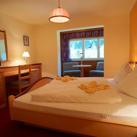 Otel Tauernhof 4*